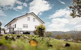Monis Appartementhaus
